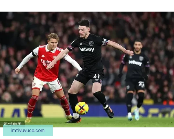 破解西汉姆联进球难题的意外策略 提升攻击力的创新方案与战术调整